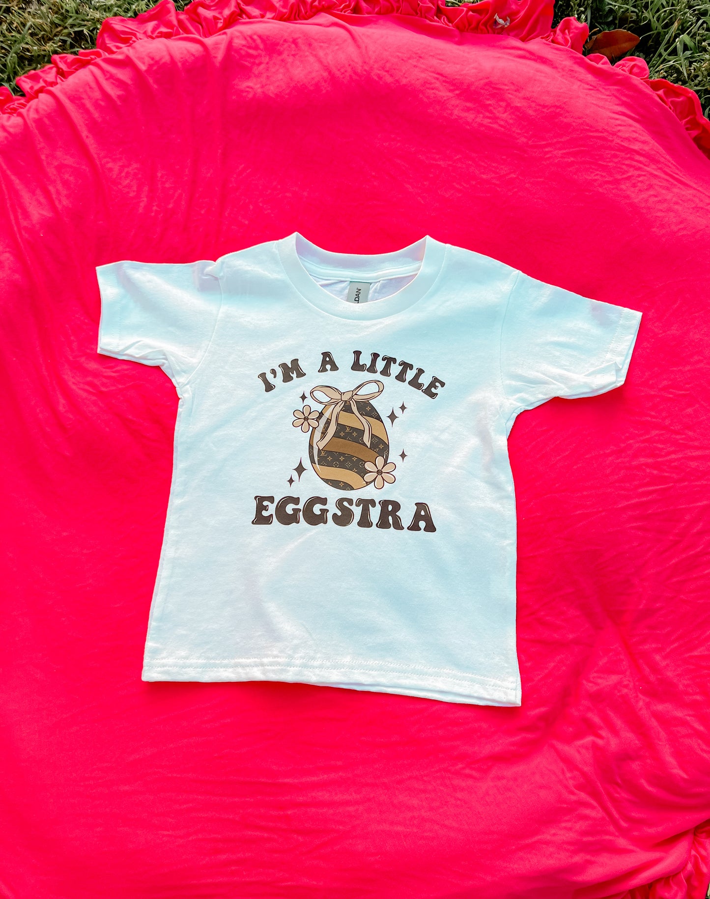 Eggstra tee
